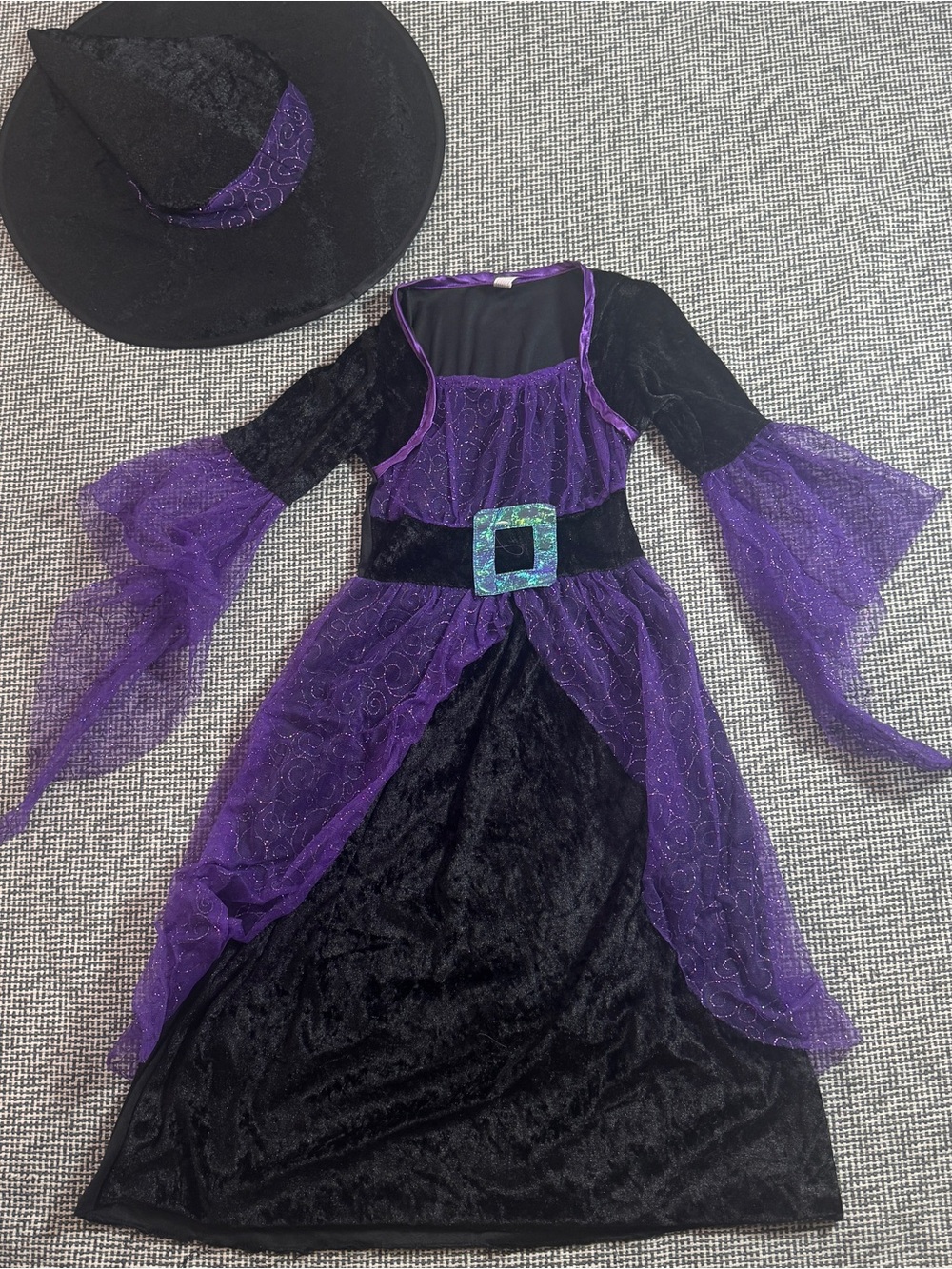 Girls' Purple & Black Witch Costume with Hat Size 4-6